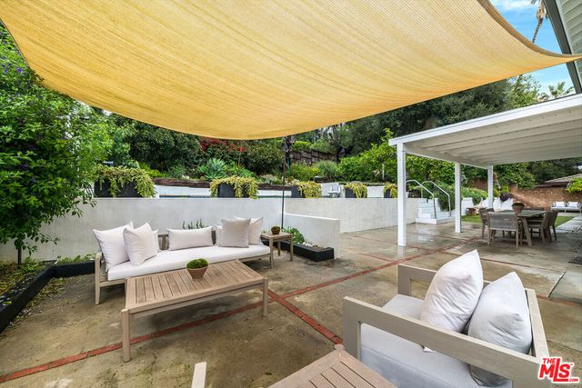 4665 San Feliciano Drive, Woodland Hills, CA 91364