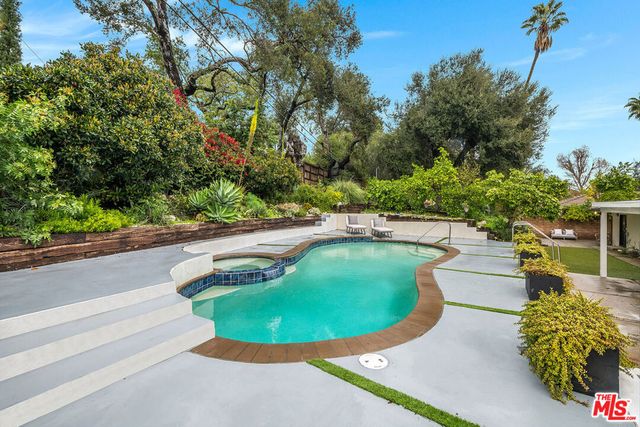 4665 San Feliciano Drive, Woodland Hills, CA 91364