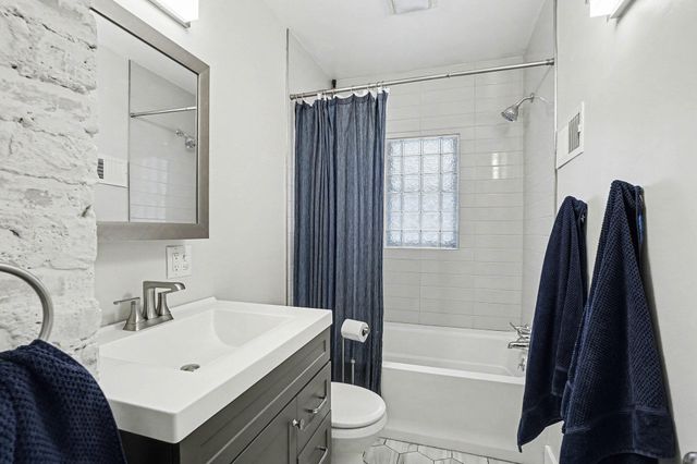 340 4th Avenue, Holland, MI 49424