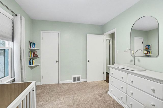 340 4th Avenue, Holland, MI 49424