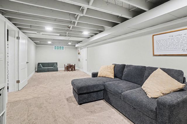 340 4th Avenue, Holland, MI 49424