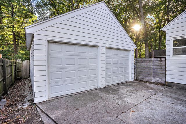 340 4th Avenue, Holland, MI 49424