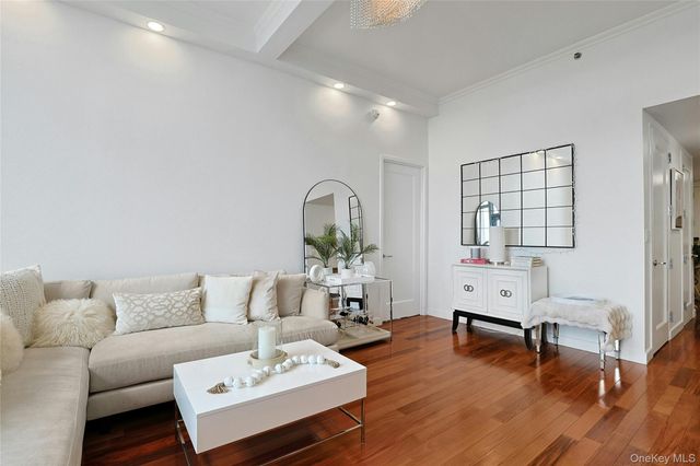 10 City Place 31F, White Plains, NY 10601