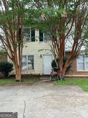 661 Browning Lane SE, Conyers, GA 30013