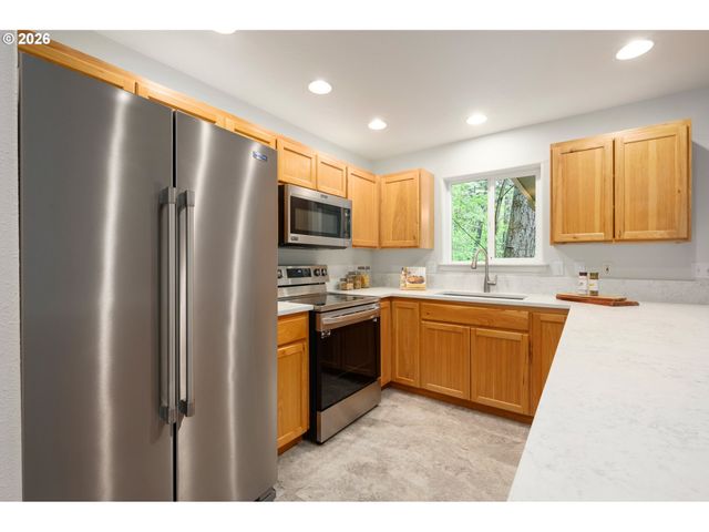 5165 Nectar Way, Eugene, OR 97405