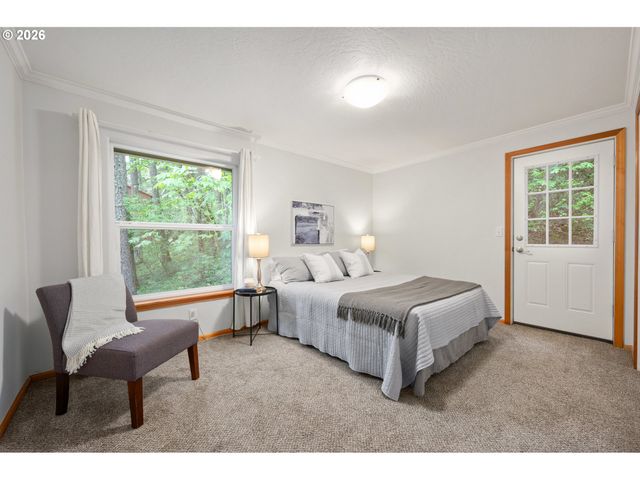 5165 Nectar Way, Eugene, OR 97405