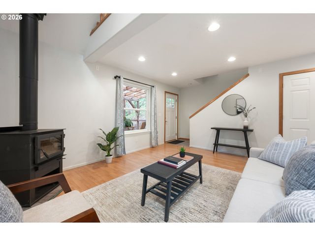 5165 Nectar Way, Eugene, OR 97405