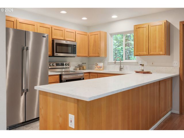 5165 Nectar Way, Eugene, OR 97405