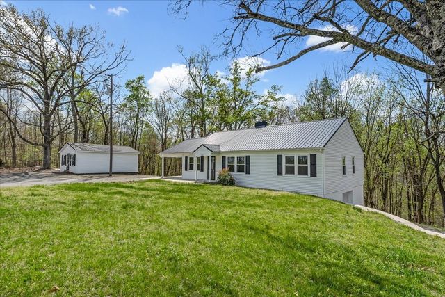 2830 McMinnville Hwy, Woodbury, TN 37190