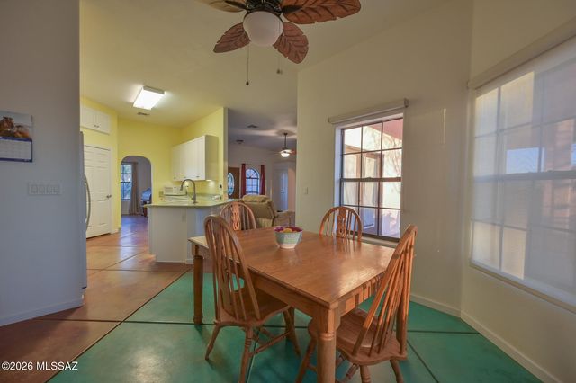 819 N Calle Princesa, Vail, AZ 85641