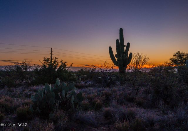 819 N Calle Princesa, Vail, AZ 85641