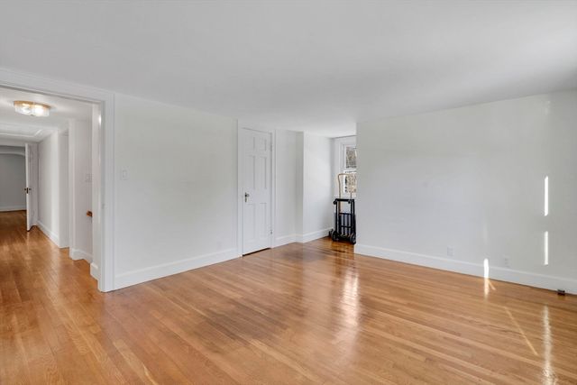 36 Silver St, South Hadley, MA 01075