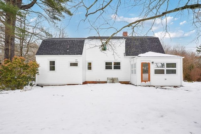 36 Silver St, South Hadley, MA 01075