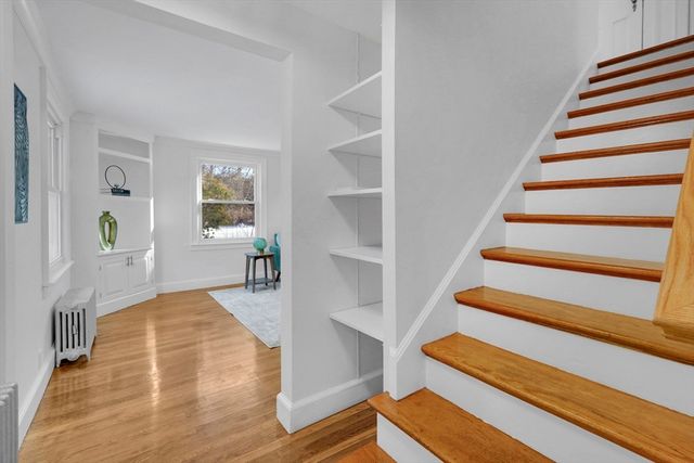 36 Silver St, South Hadley, MA 01075