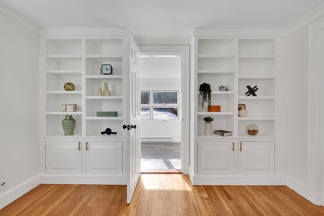 36 Silver St, South Hadley, MA 01075