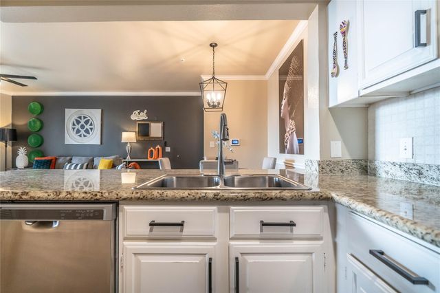 2111 Welch Street A232, Houston, TX 77019