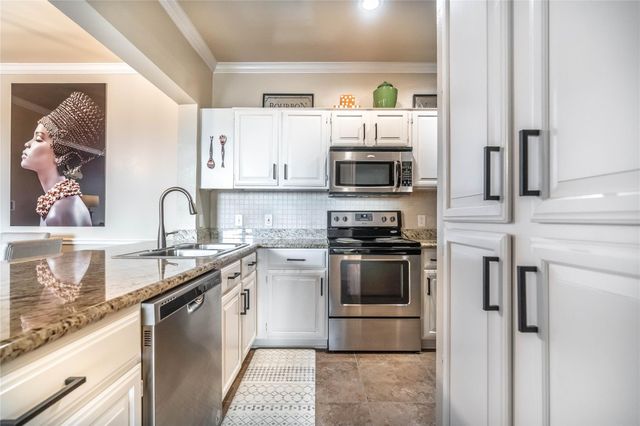 2111 Welch Street A232, Houston, TX 77019