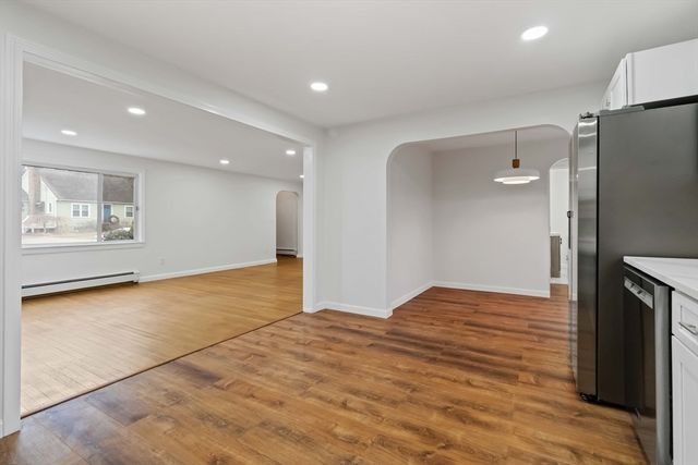 58 Cutler Dr, Framingham, MA 01701