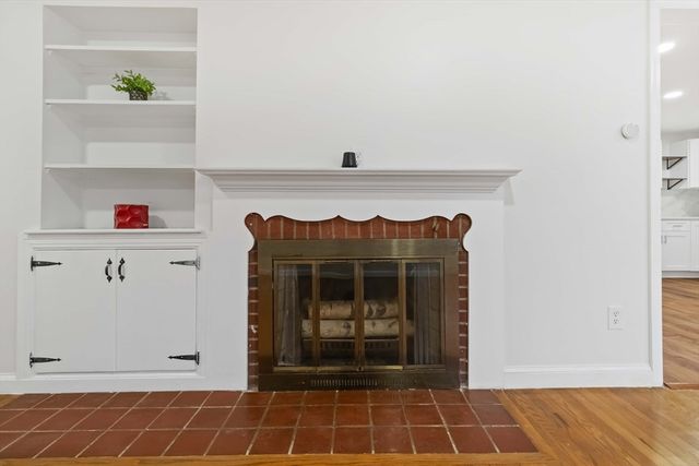 58 Cutler Dr, Framingham, MA 01701