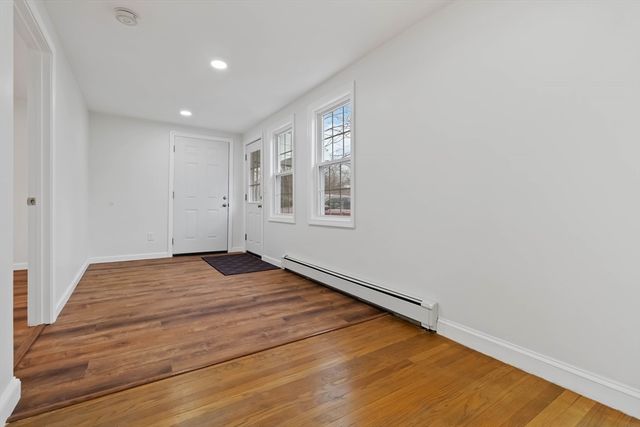 58 Cutler Dr, Framingham, MA 01701