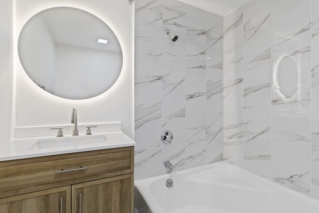 58 Cutler Dr, Framingham, MA 01701