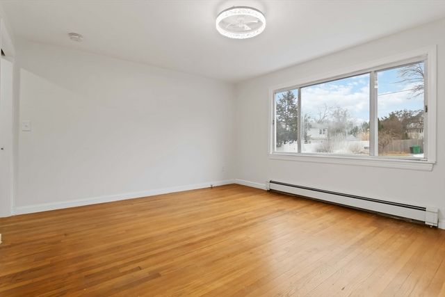 58 Cutler Dr, Framingham, MA 01701