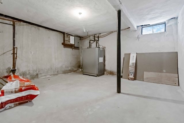 58 Cutler Dr, Framingham, MA 01701