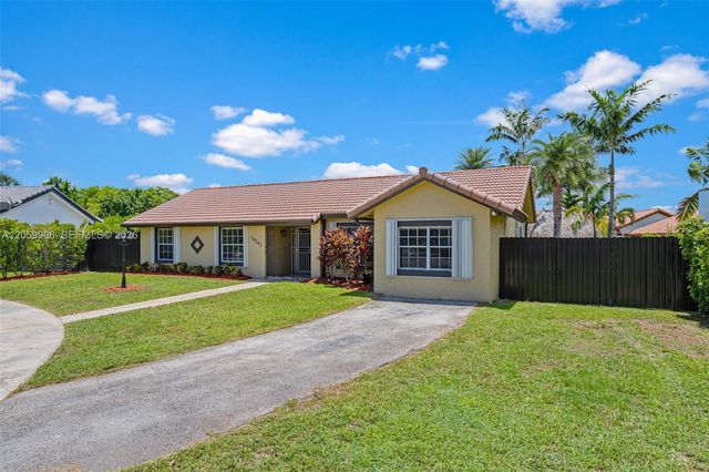 14242 SW 46th Ter, Miami, FL 33175