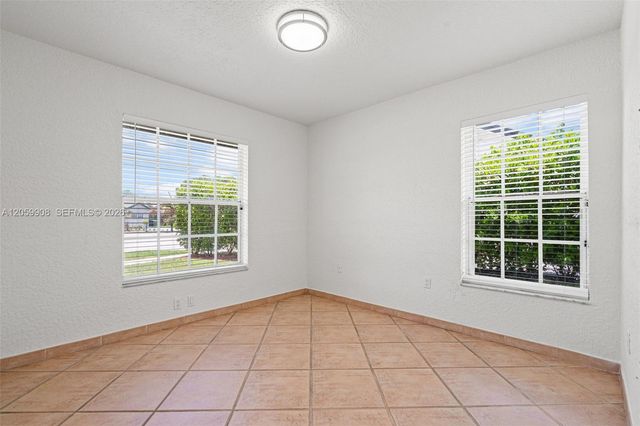 14242 SW 46th Ter, Miami, FL 33175