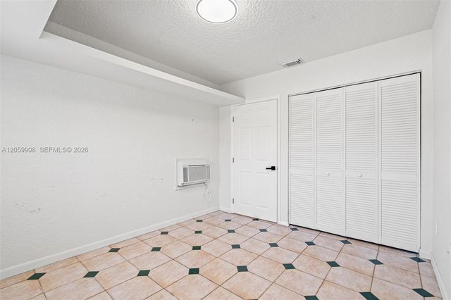 14242 SW 46th Ter, Miami, FL 33175
