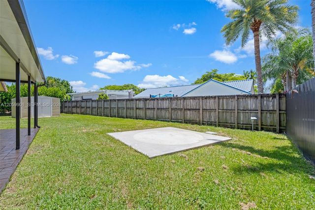 14242 SW 46th Ter, Miami, FL 33175