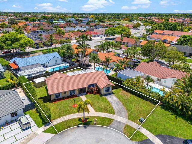 14242 SW 46th Ter, Miami, FL 33175