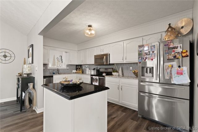 4416 Unruh Way, Floyds Knobs, IN 47119