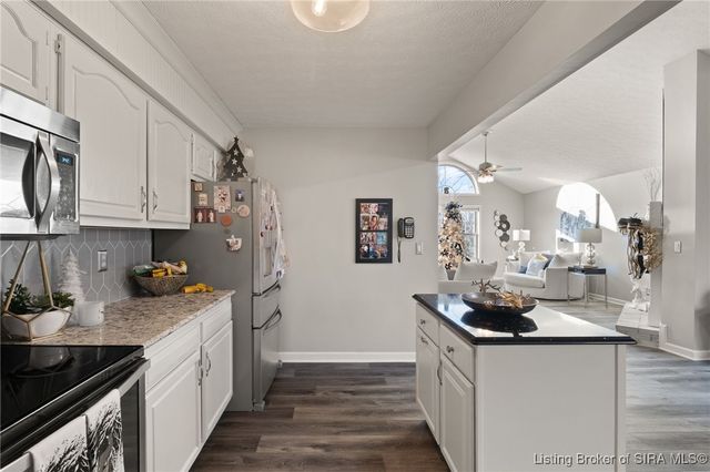 4416 Unruh Way, Floyds Knobs, IN 47119