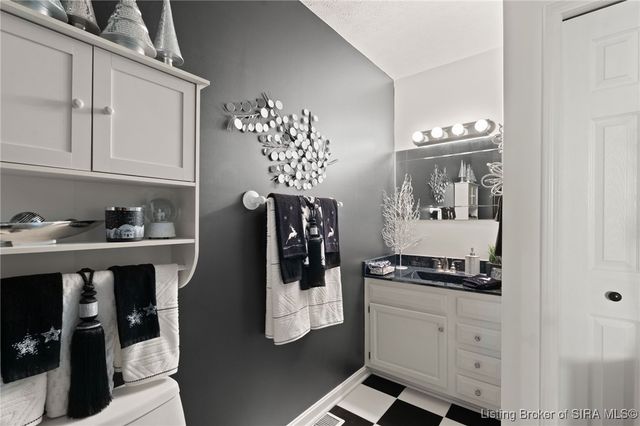 4416 Unruh Way, Floyds Knobs, IN 47119