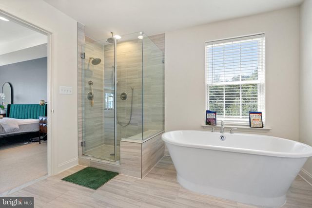 8400 CEDAR CHASE, Clinton, MD 20735