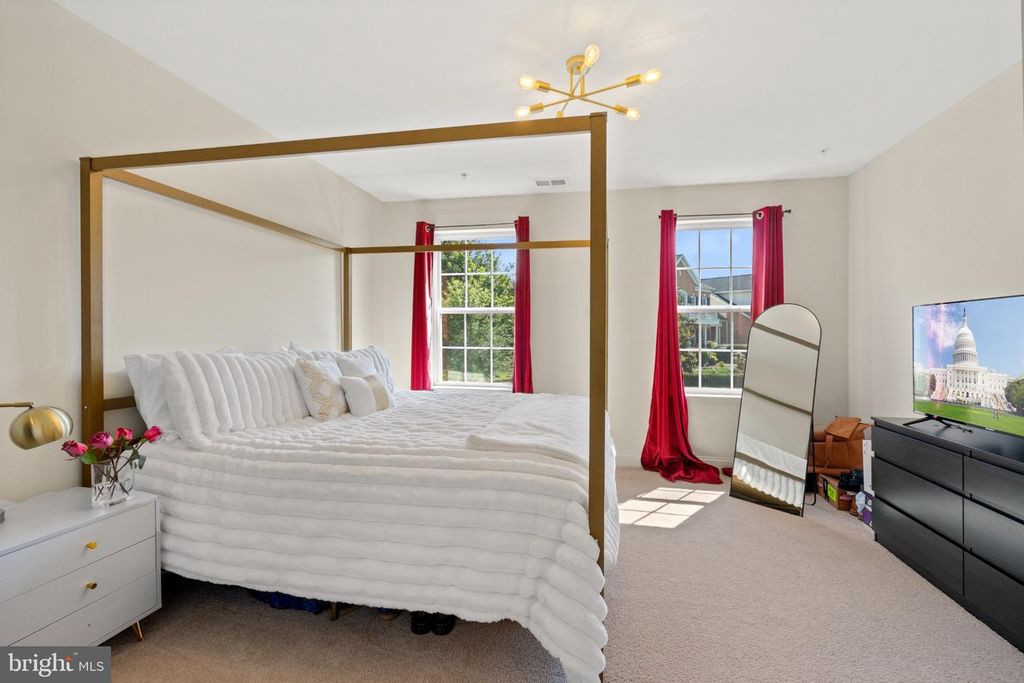 Image 19 of property listing at 8400 CEDAR CHASE, Clinton, MD 20735
