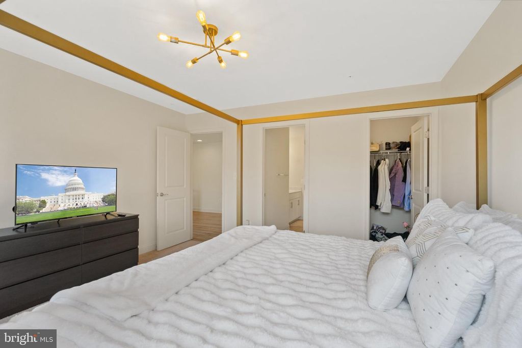 Image 20 of property listing at 8400 CEDAR CHASE, Clinton, MD 20735