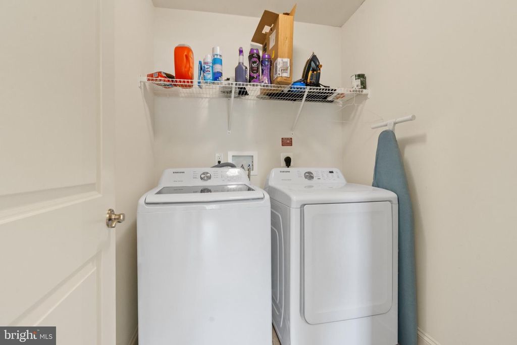 Image 4 of property listing at 8400 CEDAR CHASE, Clinton, MD 20735