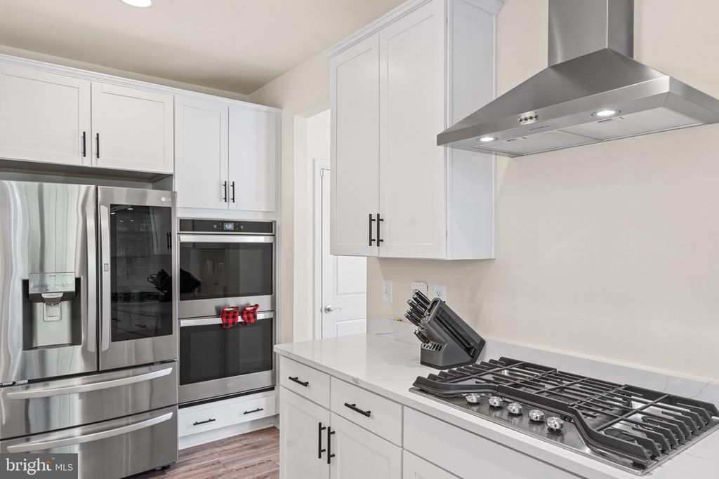 Image 39 of property listing at 8400 CEDAR CHASE, Clinton, MD 20735