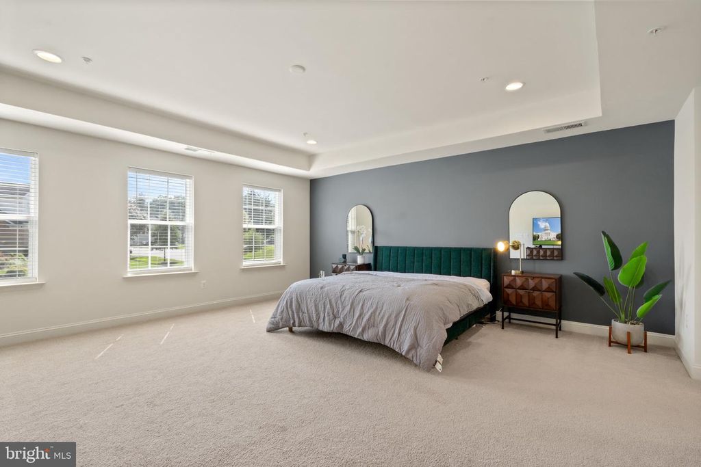 Image 9 of property listing at 8400 CEDAR CHASE, Clinton, MD 20735