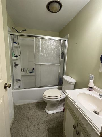 211 S 24th Street, Battle Creek, MI 49015