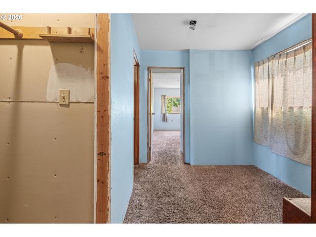 6824 Se 66TH Ave, Portland, OR 97206