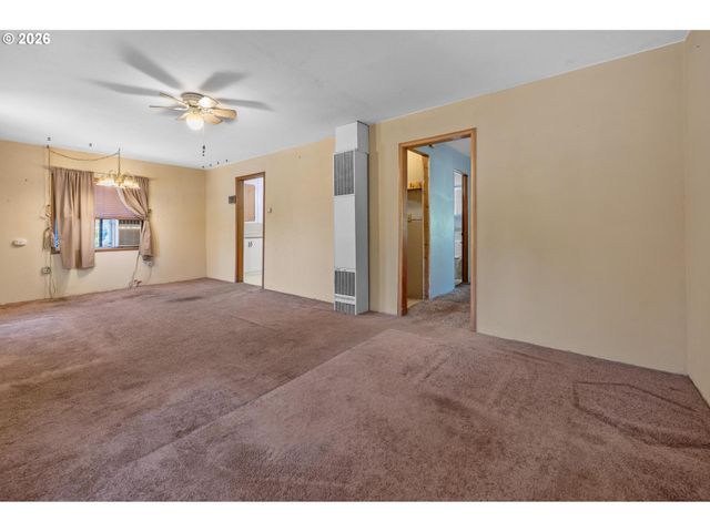 6824 Se 66TH Ave, Portland, OR 97206