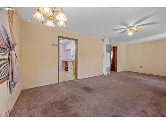 6824 Se 66TH Ave, Portland, OR 97206