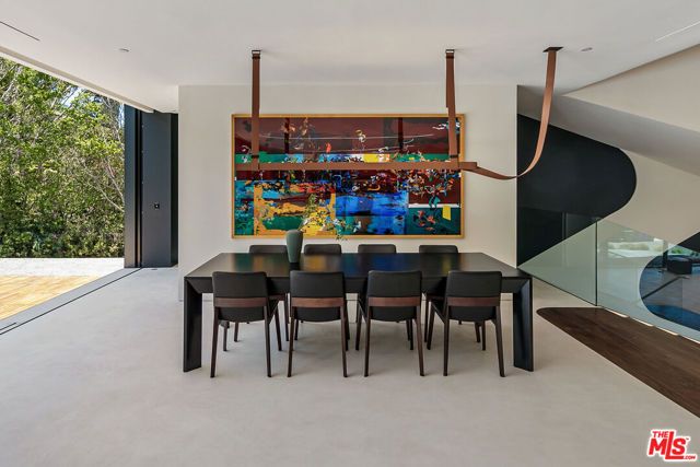 1254 Roberto Lane, Los Angeles, CA 90077
