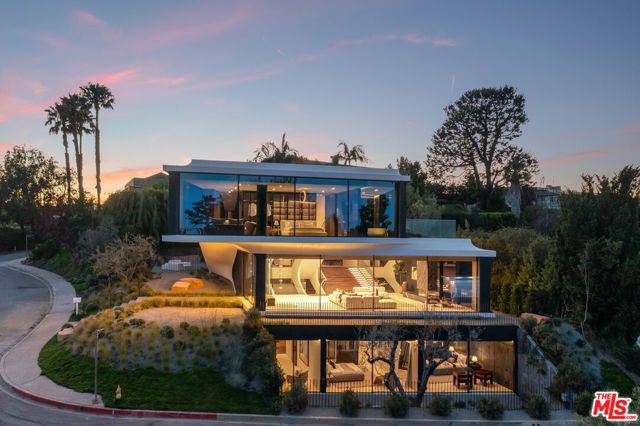 1254 Roberto Lane, Los Angeles, CA 90077