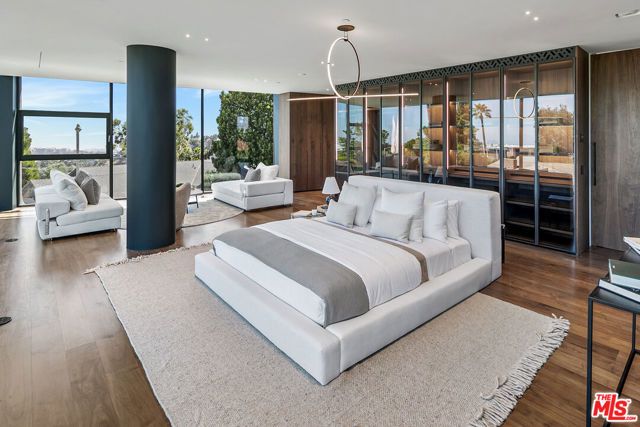 1254 Roberto Lane, Los Angeles, CA 90077