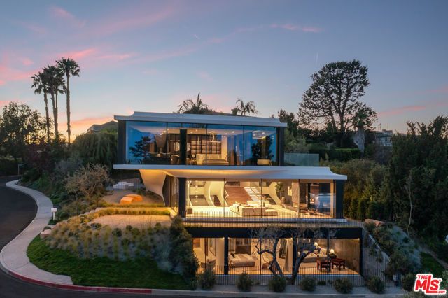 1254 Roberto Lane, Los Angeles, CA 90077