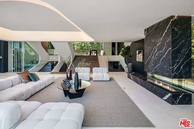 1254 Roberto Lane, Los Angeles, CA 90077